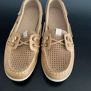 NEW Sperry women’s shoes